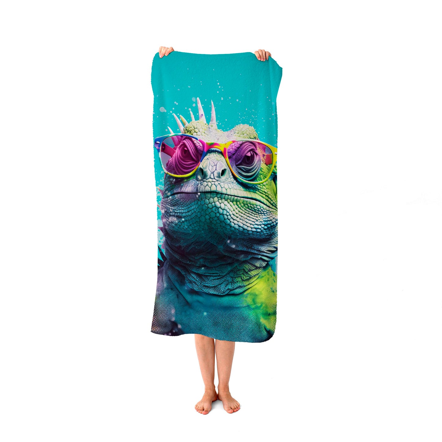 Inquisitive Splashart Iguana Beach Towel